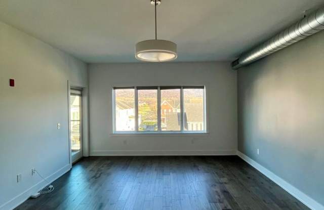 Old Trail Heights Apartments For Lease! Gallery 4