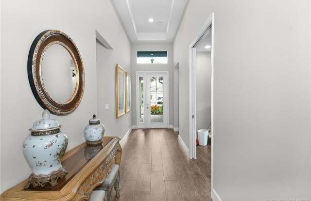 11933 SW Coral Cove Parkway Gallery 3