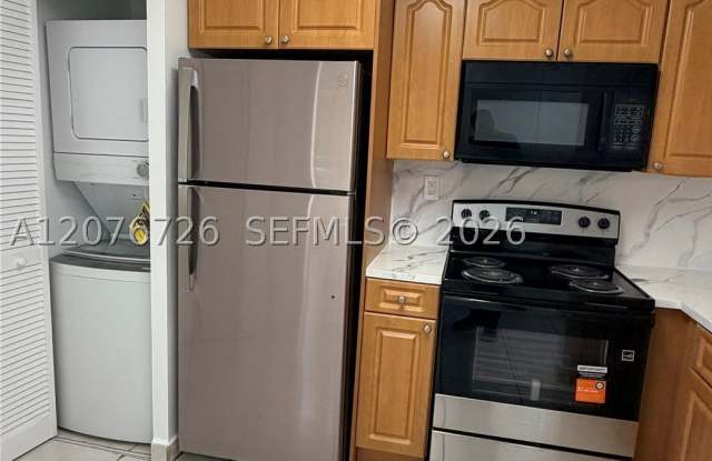 14014 SW 93rd Ln Gallery 4