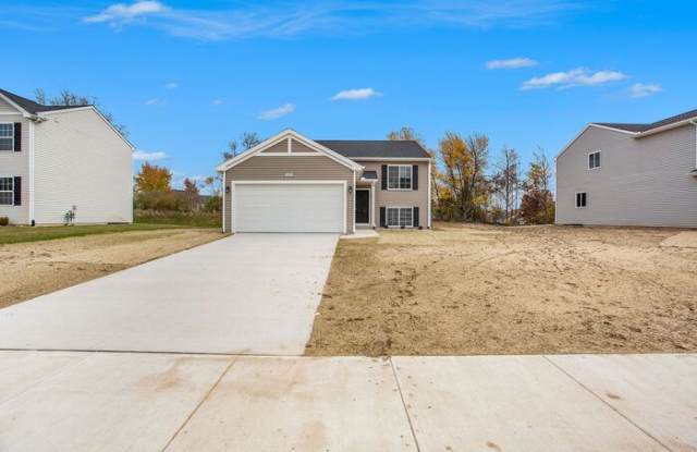 5392 Eagle Glen Drive Southwest - 5392 Eagle Glen Drive Southwest, Wyoming, MI 49509
