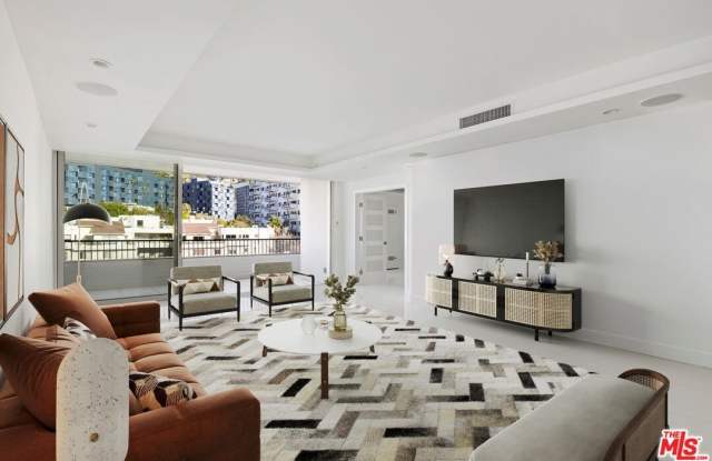 1100 Alta Loma Rd Gallery 1
