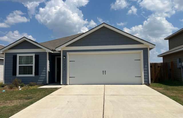 “Spacious 3-Bedroom Home Near JBSA Lackland in Luckey Ranch” photos photos