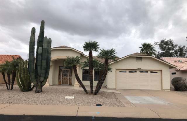 Available May through December 2025, then starting March 2026 through December 2026.. Check out this lovely home on golf course. All in Leisure World a 45+ Active Adult Resort Community. photos photos