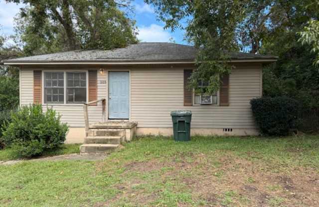 1105 BARTON DR Gallery 1