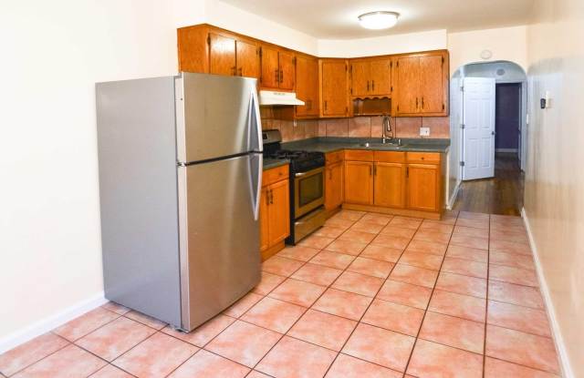 253-27 85 Road Gallery 3