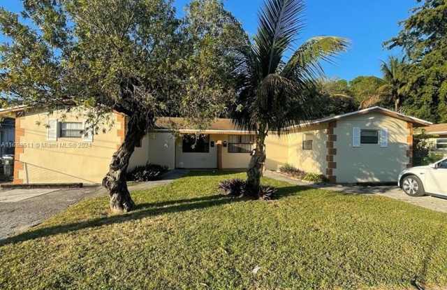 1905 SW 11th St photos photos