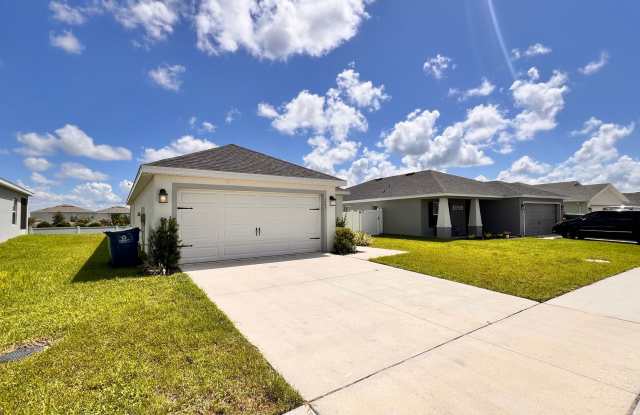 BEAUTIFUL 3-Bed, 3-Bath Home with Spacious Backyard! photos photos