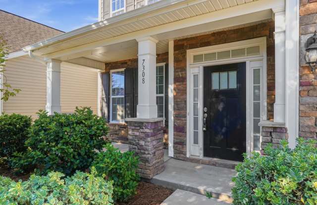 Spacious Two-Story Home with Main-Level Bedroom, Grand Foyer & Beautiful Finishes! Gallery 4