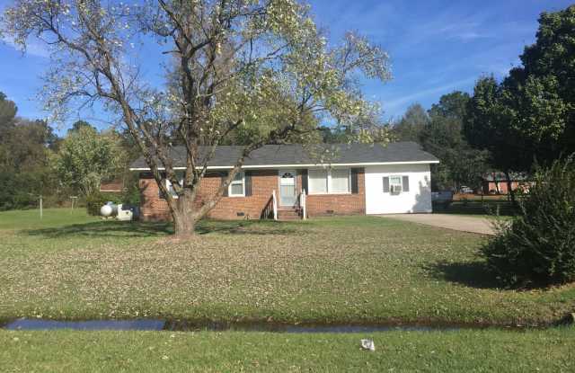 3 Bedroom Brick Ranch with Finished Bonus Room photos photos