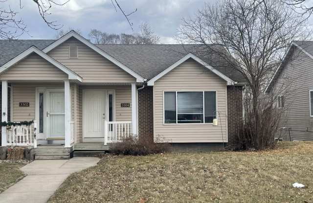 3 Bedroom Townhome Available August 1st, 2025 - 3304 Emerald Drive, Ames, IA 50010