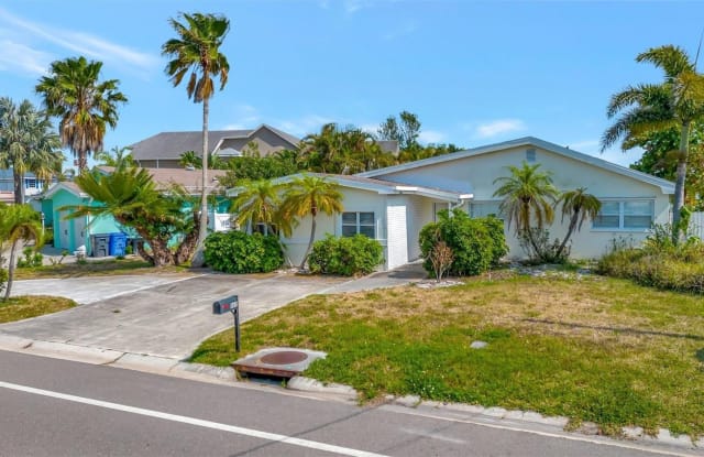 865 115TH AVENUE - 865 115th Avenue, Treasure Island, FL 33706
