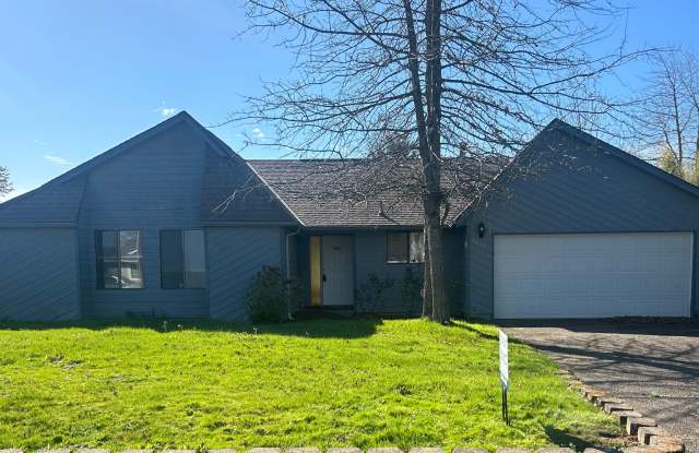 Beautiful 3 Bedroom, 2 bathroom House in Great Quiet Neighborhood. photos photos