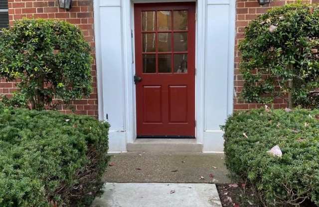 1630 W ABINGDON DR #301 photos photos