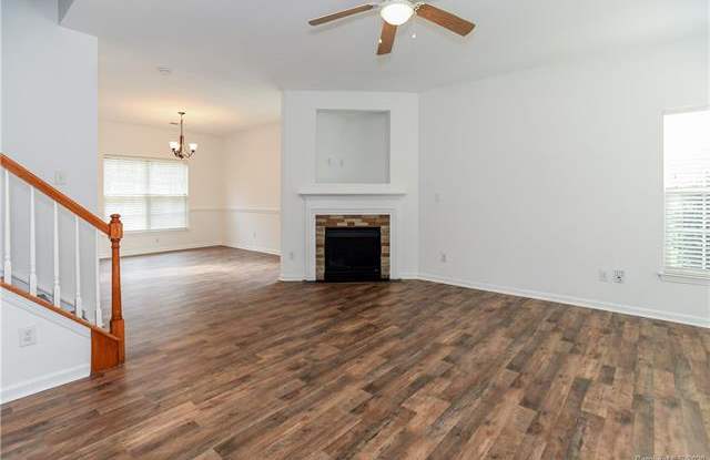 8706 Appledale Drive Gallery 4