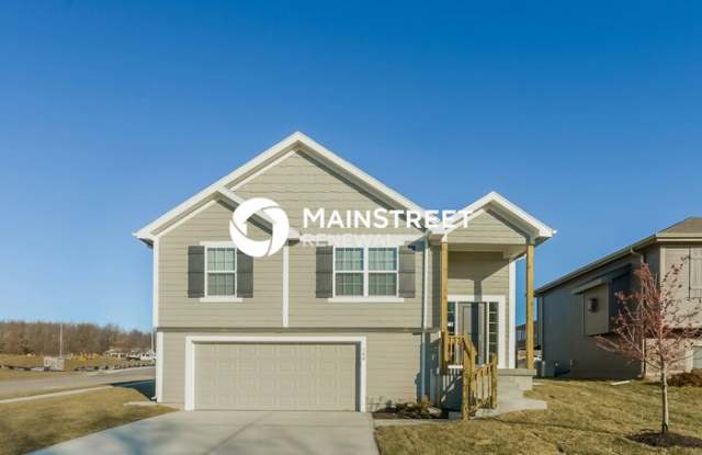 100 Samantha Street photos photos