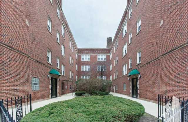 1830 West Lawrence Ave photos photos