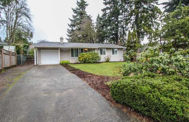 9752 NE 126th Pl - 9752 Northeast 126th Place, Kirkland, WA 98034