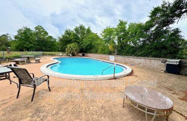 105 Country Club Dr photos photos