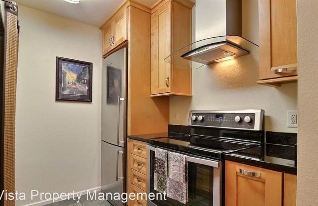 6105 N 16th St N202 - 6105 North 16th Street, Tacoma, WA 98406