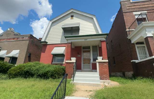 Delightful 3-bedroom, 1-bathroom single-family home photos photos
