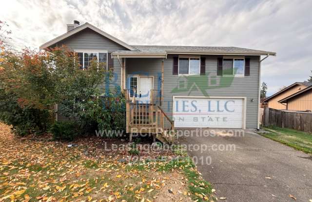 Beautiful 4 bedroom house in Eatonville Available photos photos