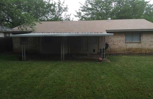 1514 Natches Drive Gallery 2