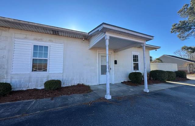 3 Bed 1 Bath Apartment Utilities Included photos photos