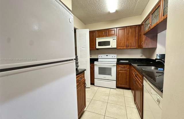 1231 SW 46th Ave photos photos