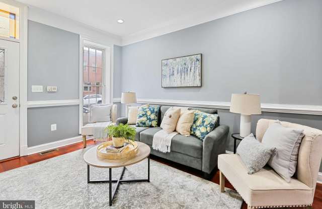 1736 S CHARLES STREET Gallery 2