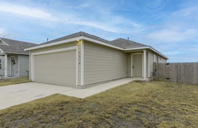 3614 Millbrook photos photos