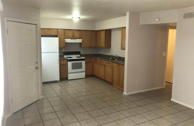 1138 W Dragoon Circle Gallery 2