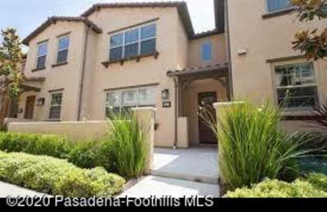 860 E Mountain Way Gallery 4