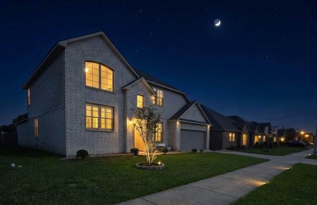 219 S Lakepointe Drive Gallery 1