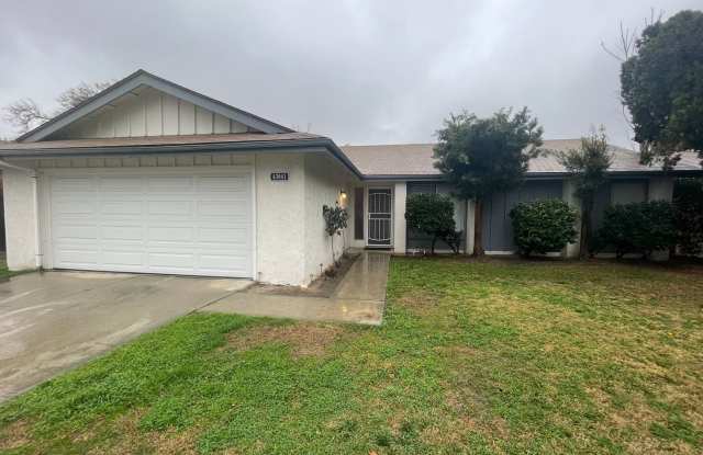 Charming 3-Bedroom Home in Hemet! Gallery 1