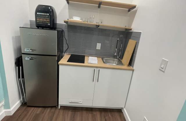 1126 Northwest 1st Avenue photos photos