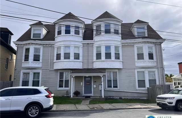 700 Wolf Avenue unit: 2W - 700 Wolf Avenue, Easton, PA 18042