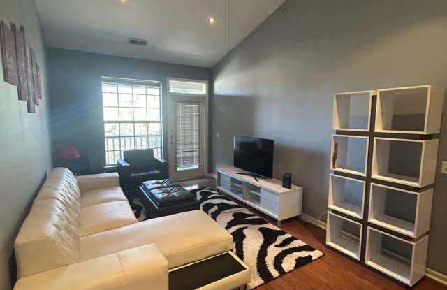 Modern 2-Bedroom, 2-Bath Home photos photos