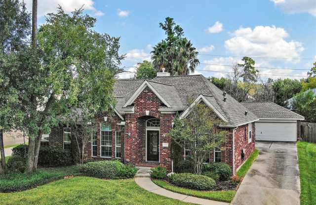 19318 Brittany Creek Drive Gallery 2