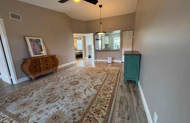 1035 Lake Shore Drive photos photos