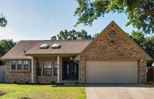 3219 Meadowview Drive - 3219 Meadowview Drive, Corinth, TX 76210