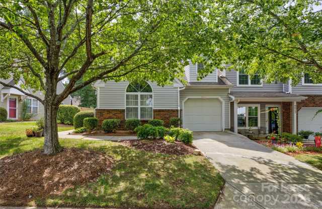 9014 Roseton Lane photos photos