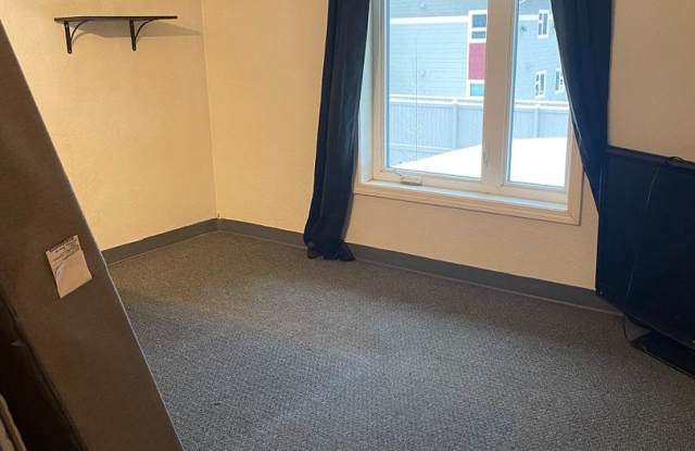 2 Bed 1 Bath in Fairbanks - 2960 Mack Boulevard, College, AK 99709