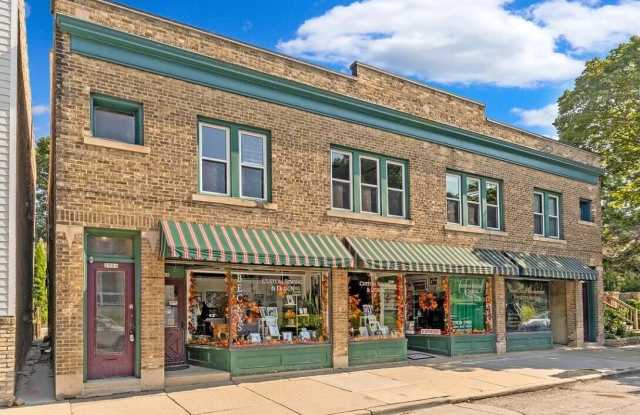 2906 S Delaware Ave - 2906 South Delaware Avenue, Milwaukee, WI 53207