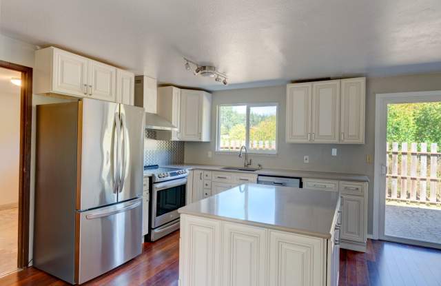 3 Bedroom 1 Bathroom in Sierra Community Gallery 3