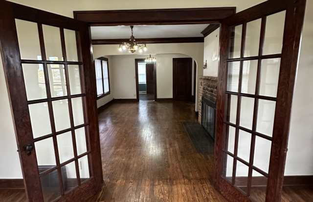 2504 Jackson St - 2504 Jackson Street, Winnebago County, WI 54901