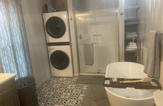 940 W Main St photos photos