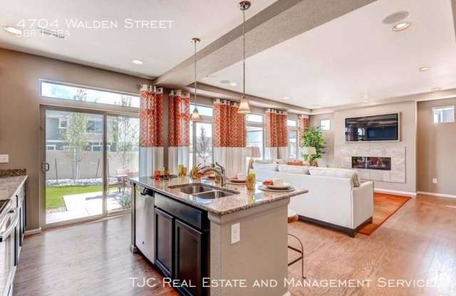 4704 Walden Street Gallery 4