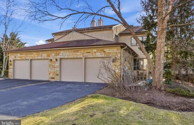 42 WOODMONT Drive photos photos