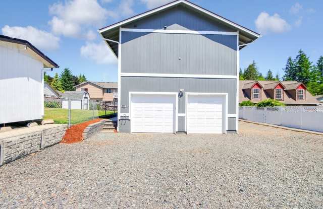 Beautiful 2 Bedroom 2.5 Bath Home In Everett! photos photos