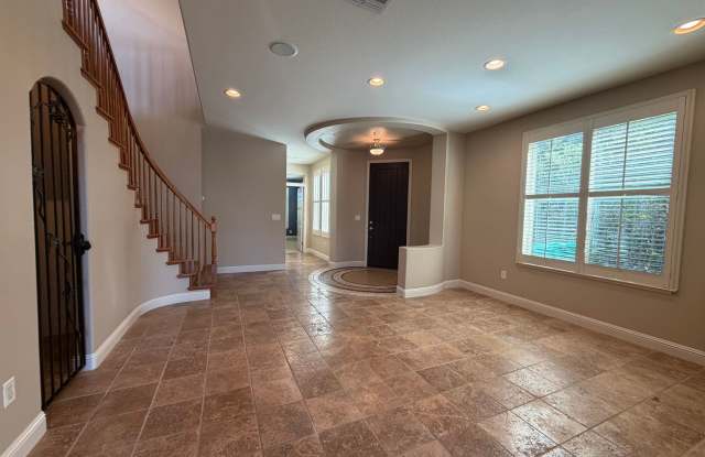 3 bedroom Serrano OPEN HOUSE 10/7 4 to 430pm Gallery 1